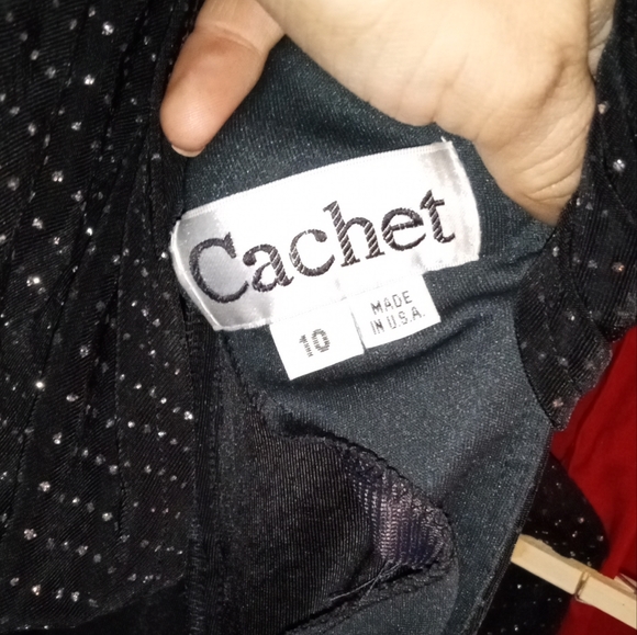 Cachet sequence black gown - Picture 4 of 4